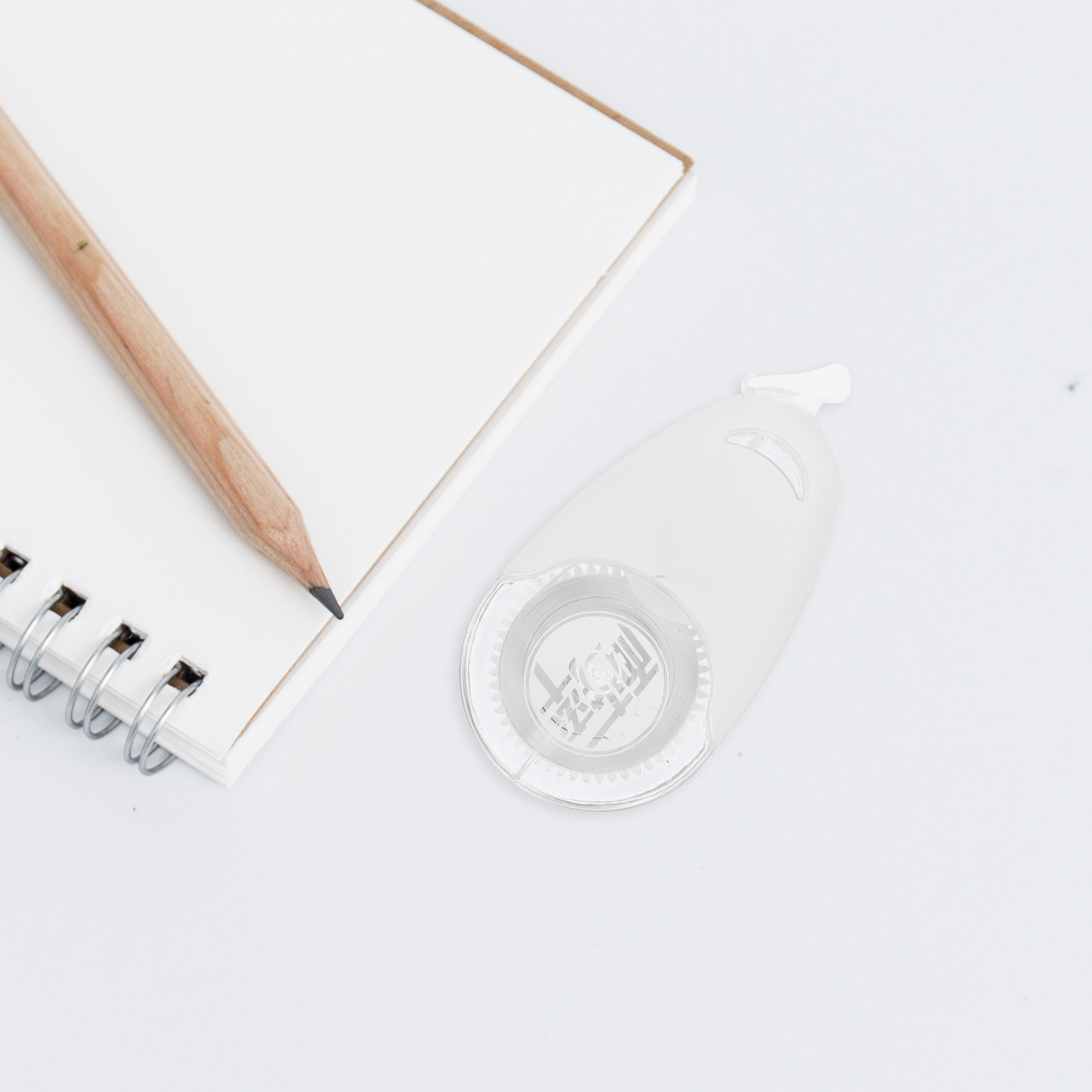 플립 커버가 있는 소음이 적고 부드러운 수정 테이프 5 - Correction Tape Roller 리뷰 및 가격